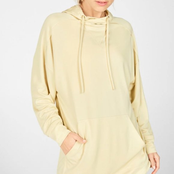Oversized silky hoodie- Fabletics - Picture 1 of 6